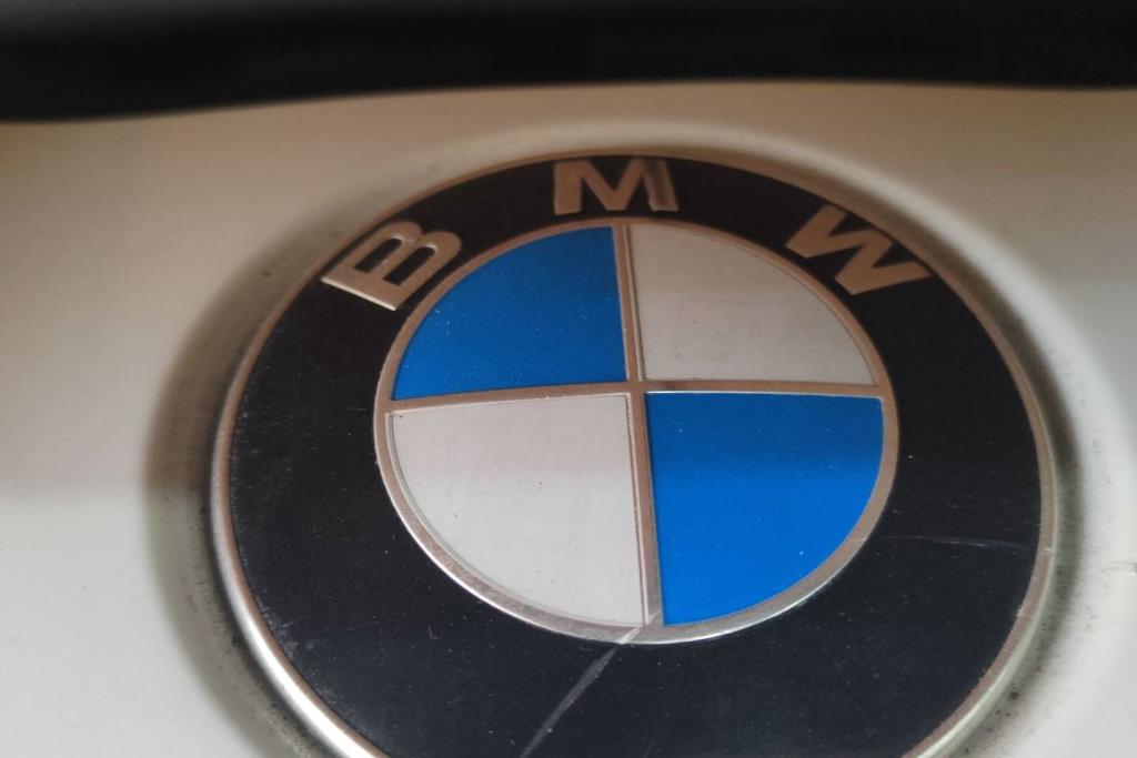 Body  Emblems BMW 520