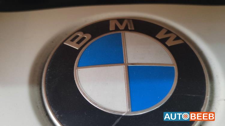 Body  Emblems BMW 520