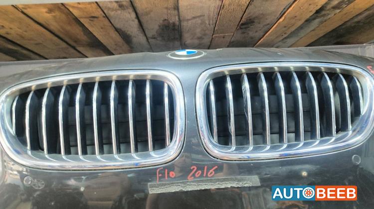 Body  Grilles BMW 520