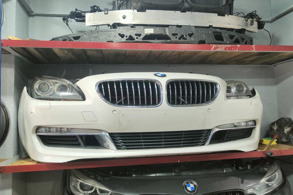 Body  Bumper BMW 640