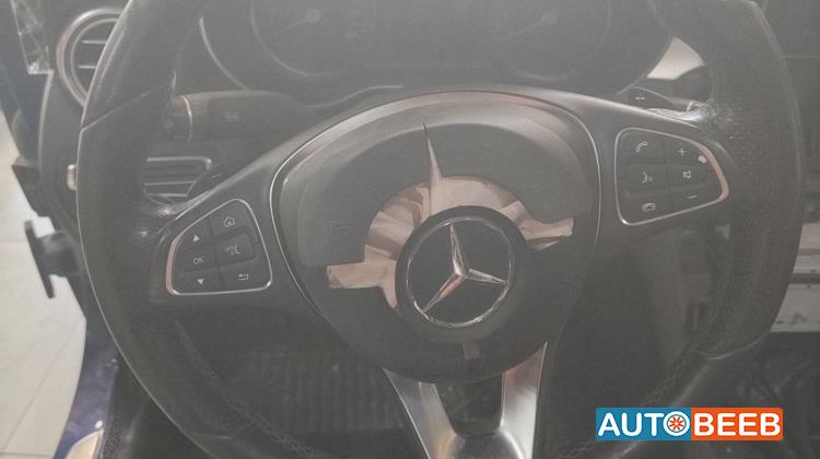 Cabin  Steering Wheel Mercedes Benz C200