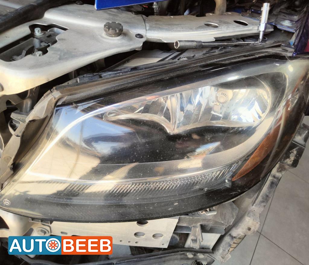Lights Front light Mercedes Benz C200