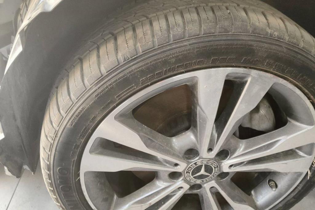 Wheel and Rims Rims Mercedes Benz C200