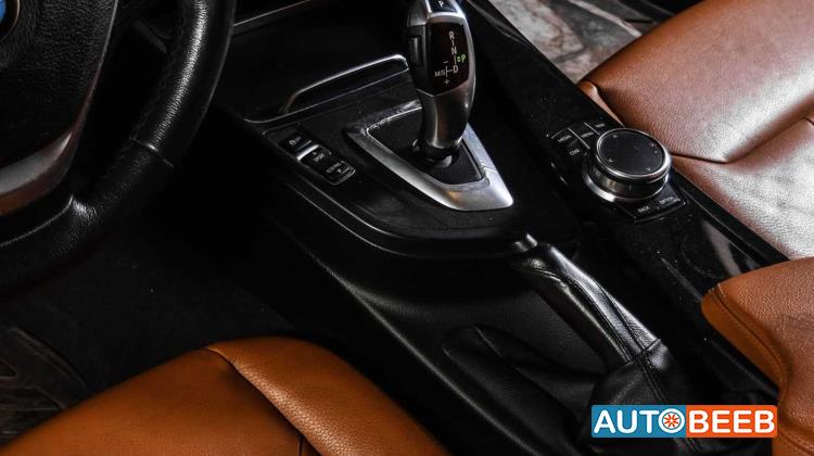 BMW 318 2018