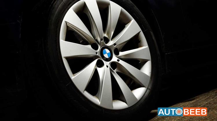 BMW 318 2018