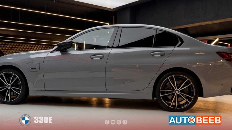 بي ام دبليو 330e 2023