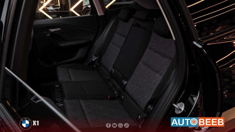 بي ام دبليو X1 2025