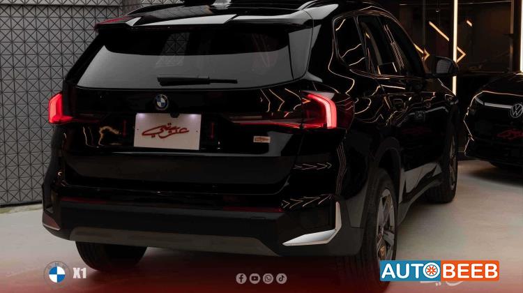 بي ام دبليو X1 2025