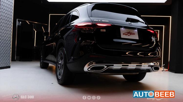 Mercedes Benz GLC300 2023