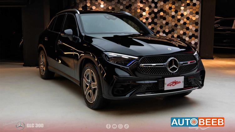 Mercedes Benz GLC300 2023