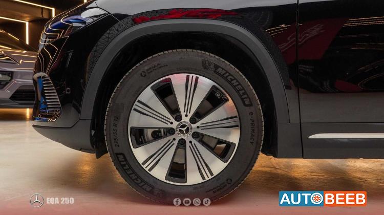 Mercedes Benz EQA250 2024