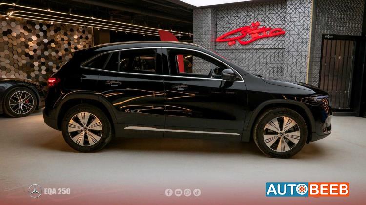 Mercedes Benz EQA250 2024