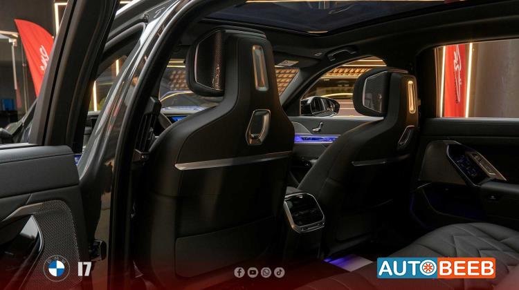 BMW i7 2024