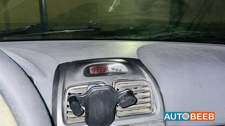 Hyundai Avante 2004