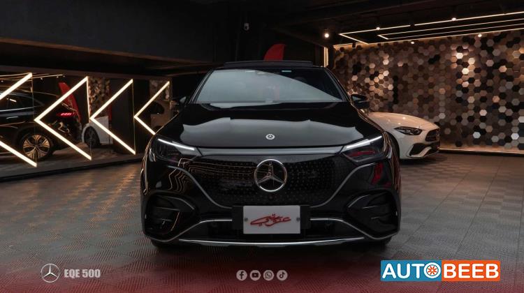 Mercedes Benz EQE500 2025