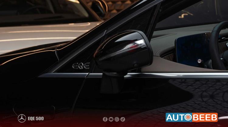 Mercedes Benz EQE500 2025