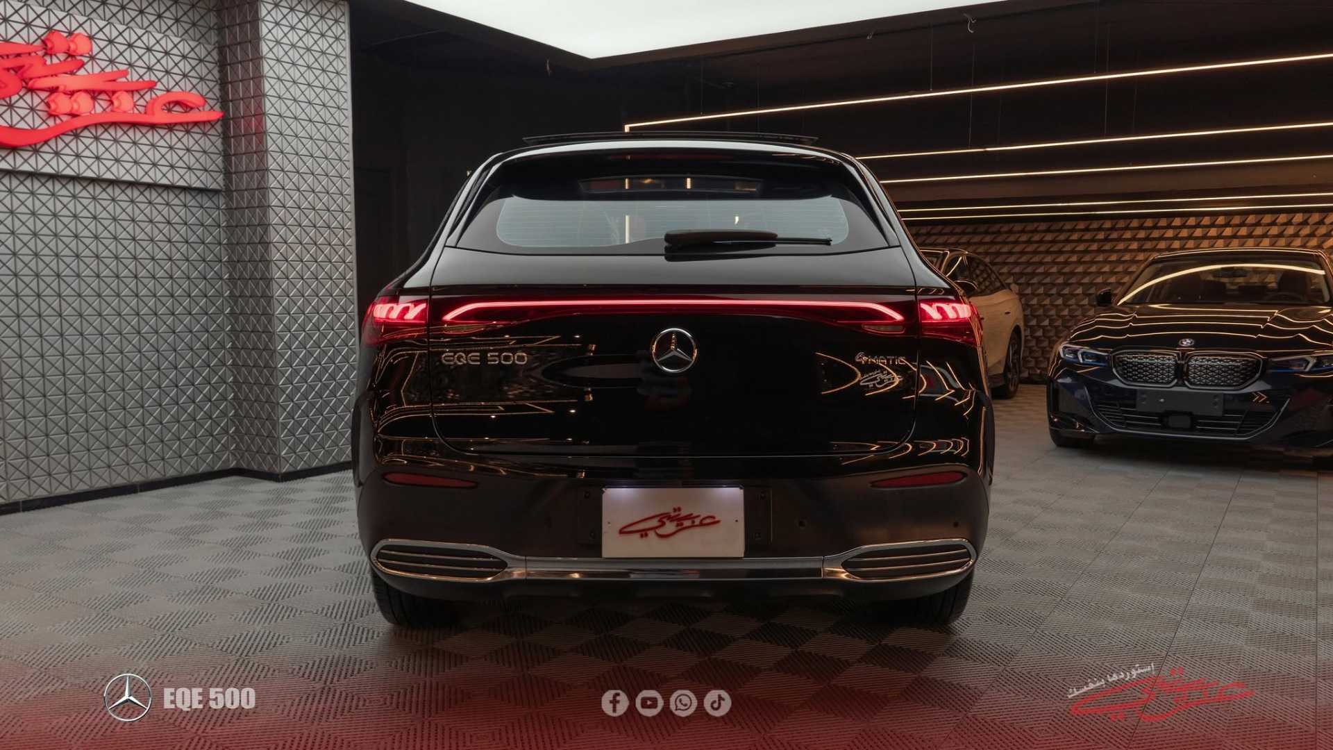 Mercedes Benz EQE500 2025
