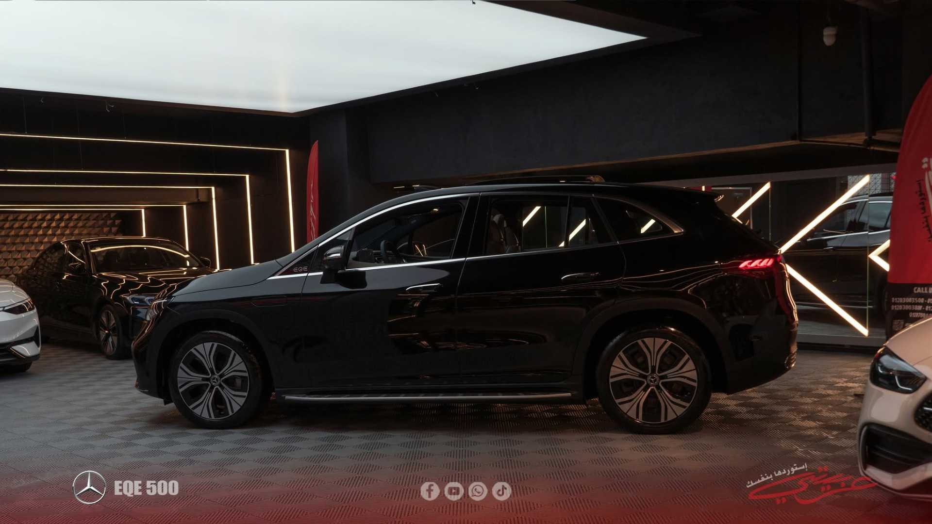 Mercedes Benz EQE500 2025