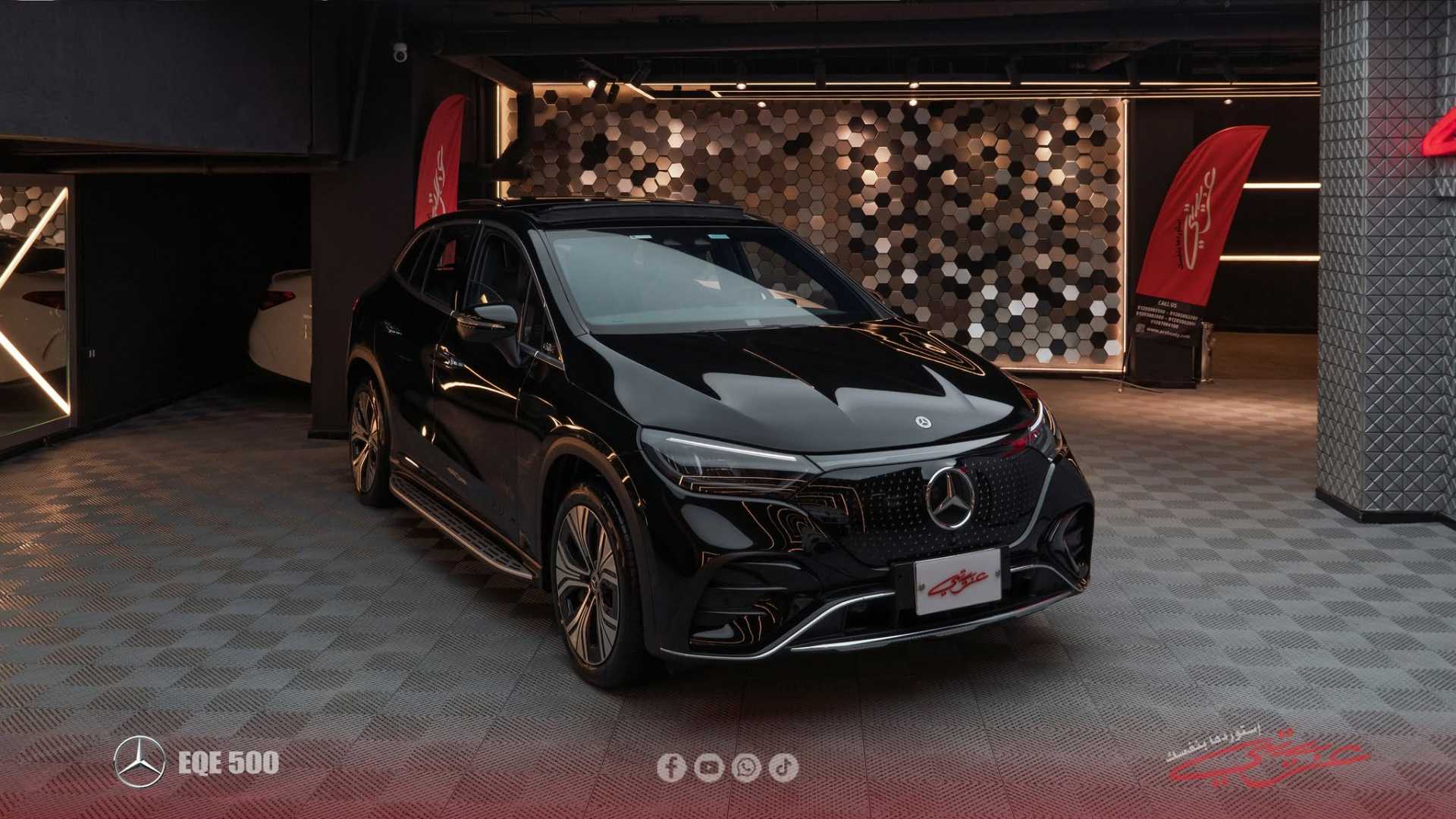 Mercedes Benz EQE500 2025