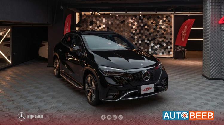 Mercedes Benz EQE500 2025