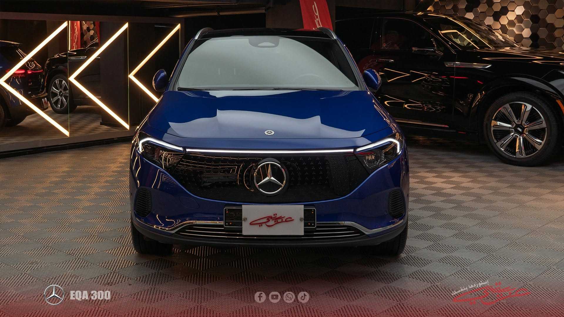 Mercedes Benz EQA300 2025