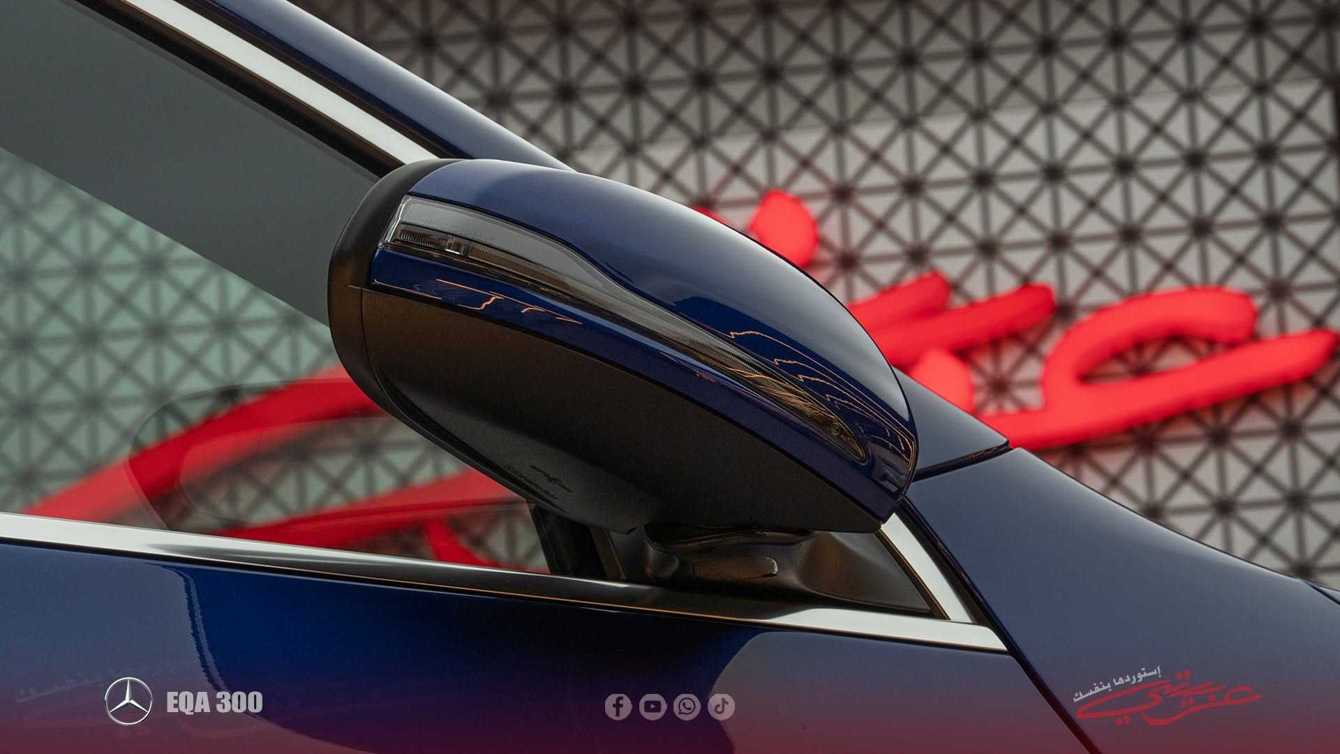 Mercedes Benz EQA300 2025