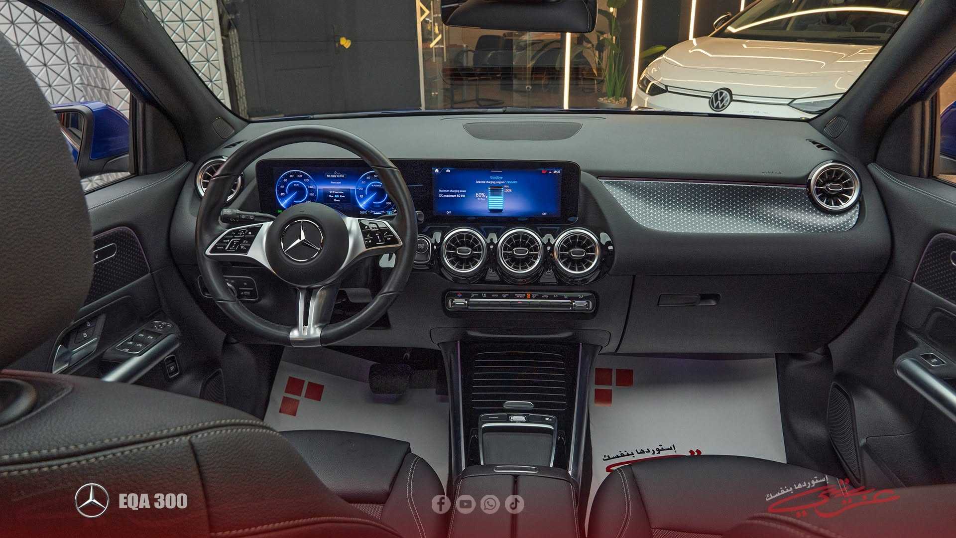 Mercedes Benz EQA300 2025