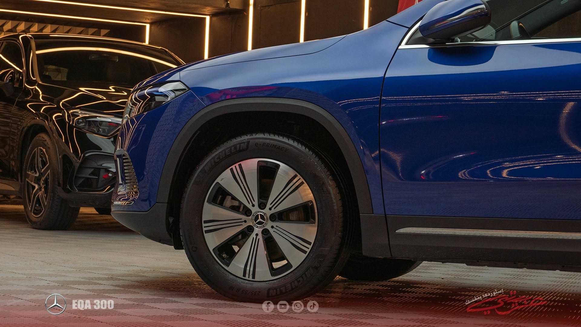 Mercedes Benz EQA300 2025