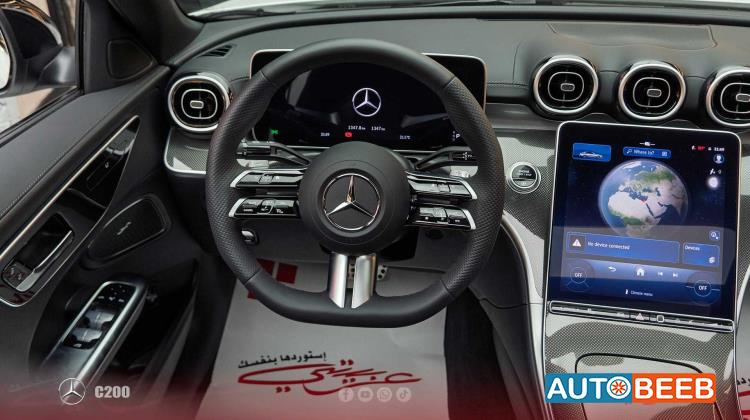 Mercedes Benz C200 2025