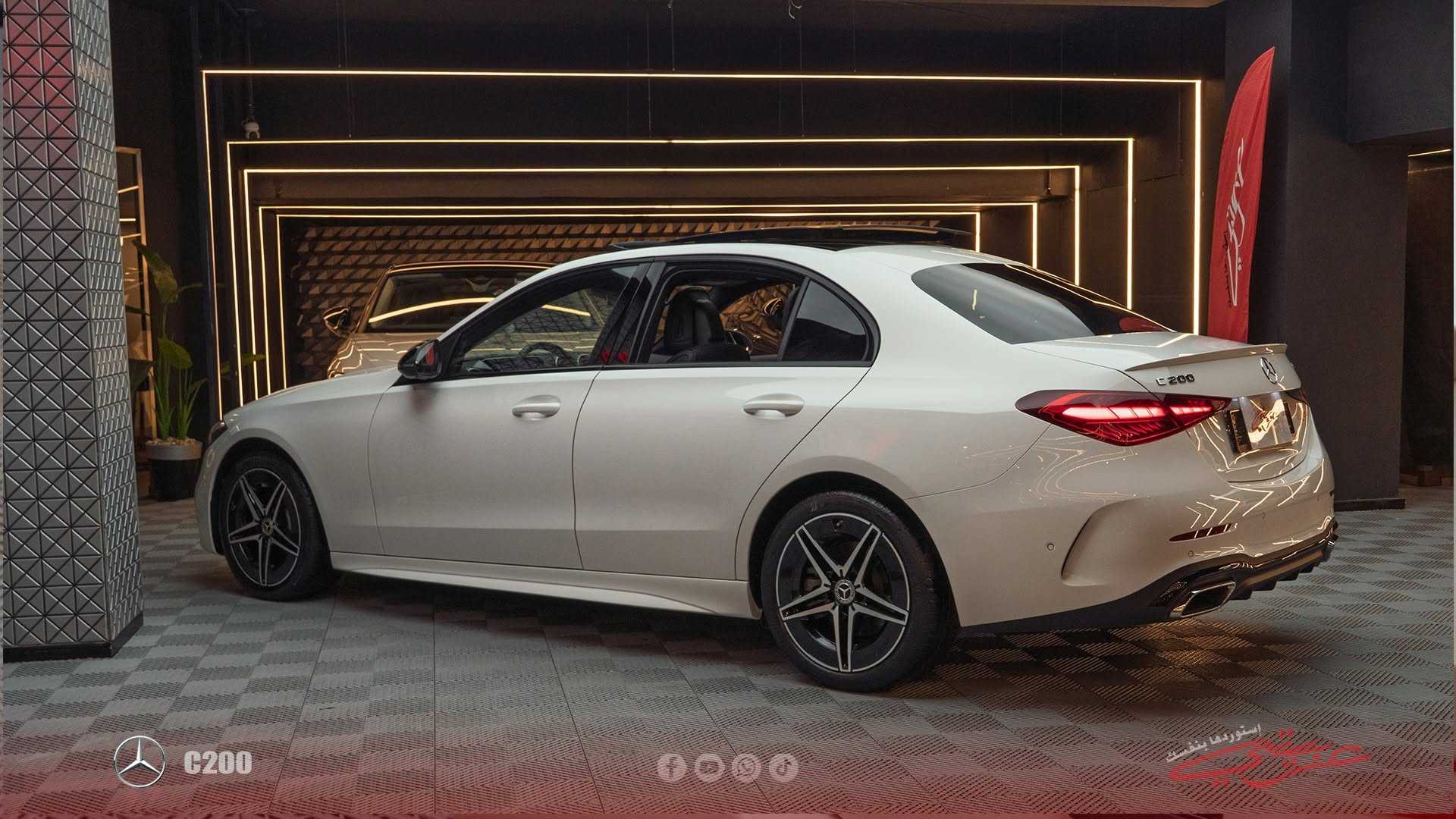 Mercedes Benz C200 2025