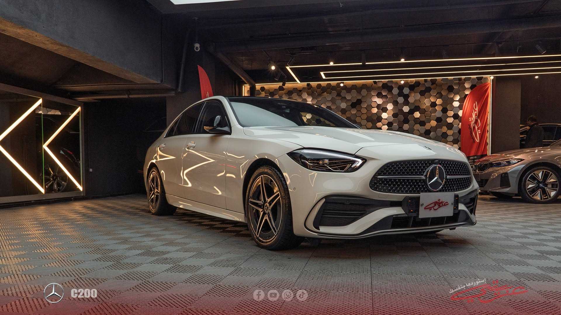 Mercedes Benz C200 2025