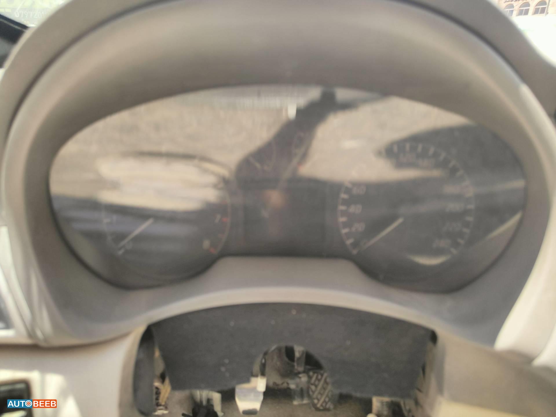 Cabin  Dashboard Nissan Sentra