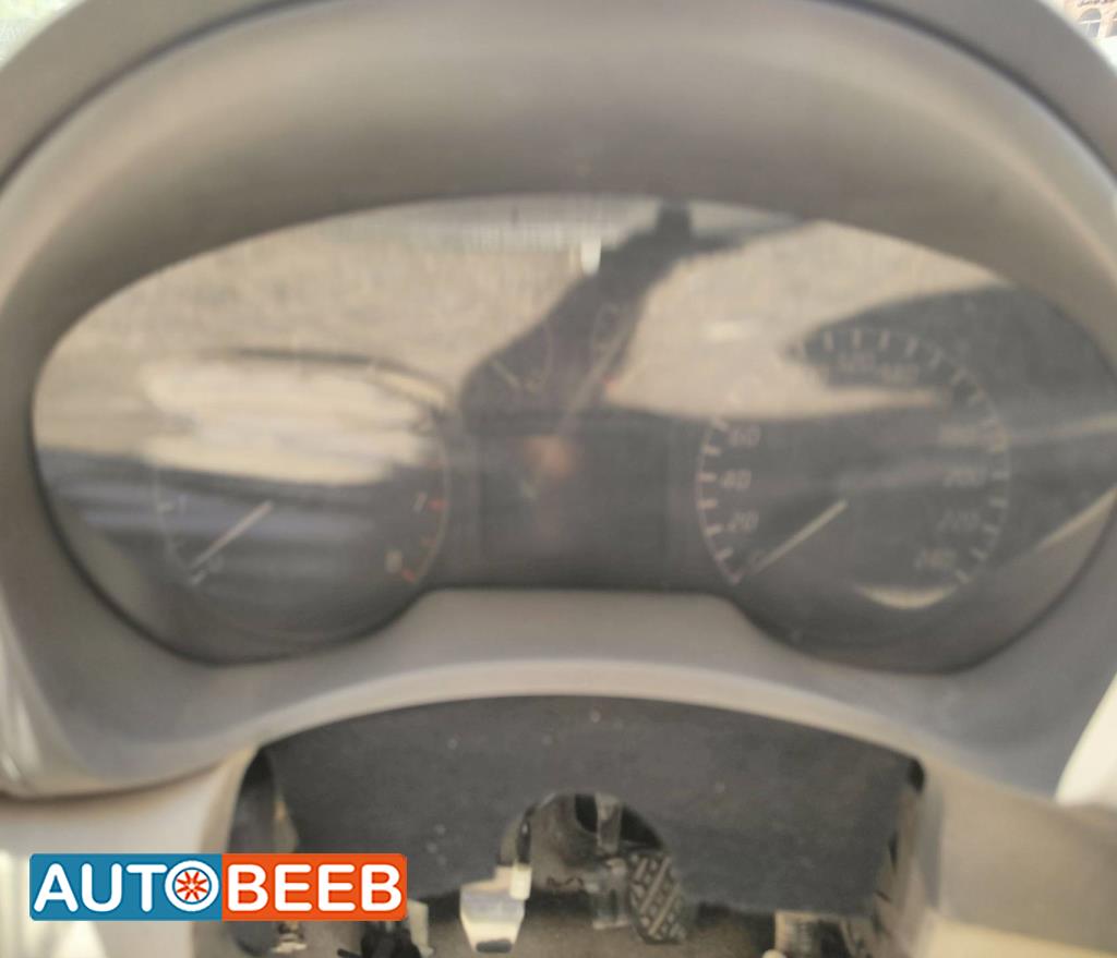 Cabin  Dashboard Nissan Sentra