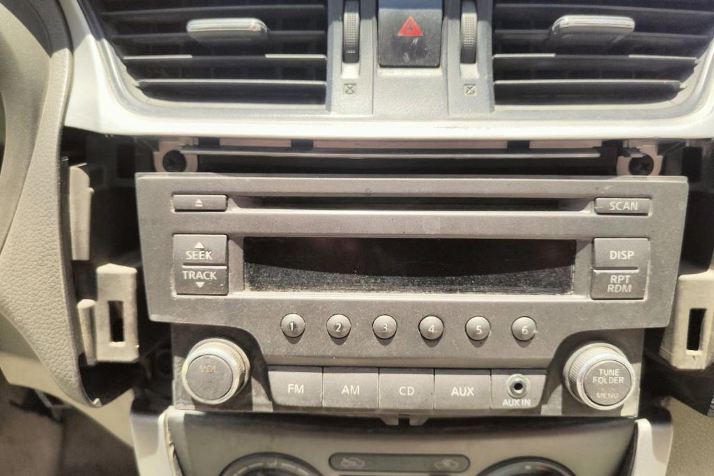 Electronics MP3 Player Nissan Sentra