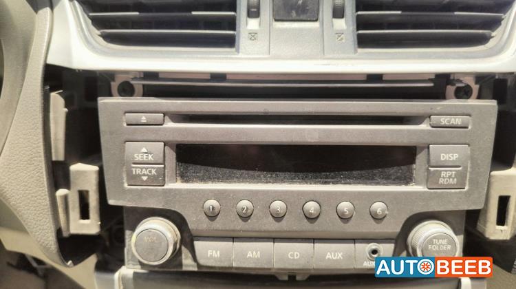Electronics MP3 Player Nissan Sentra