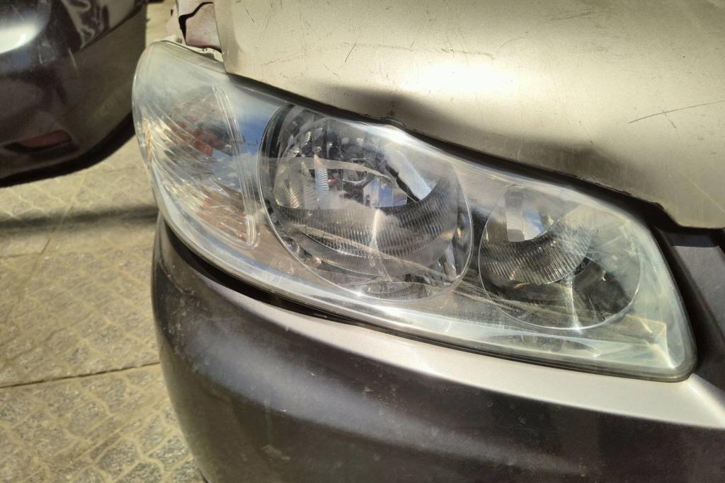 Lights Front light Nissan Sunny