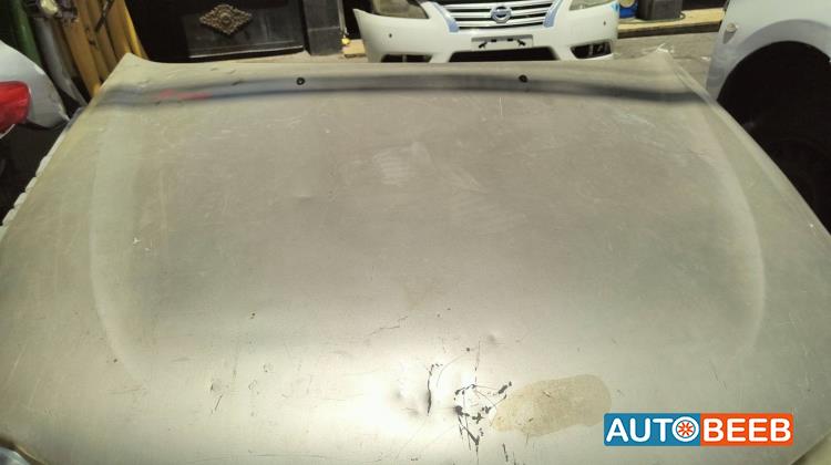 Body  Hood Nissan Sunny