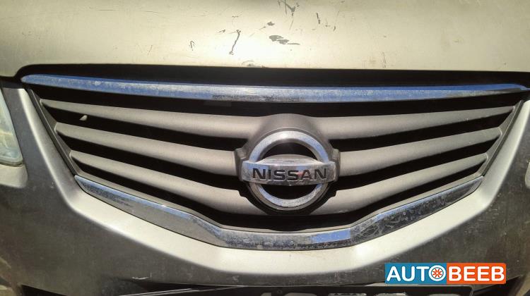 Body  Grilles Nissan Sunny