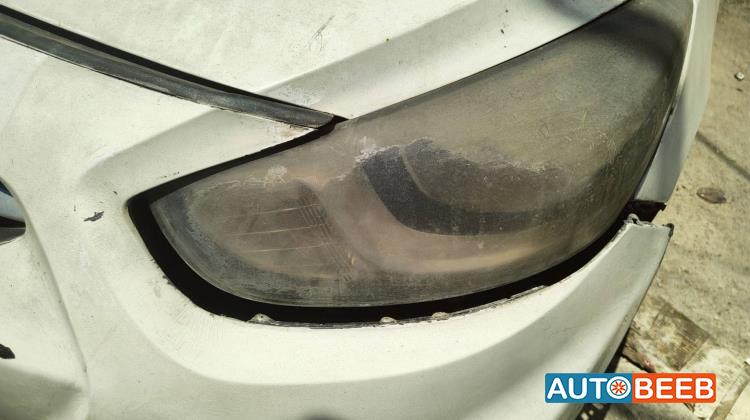 Lights Front light Hyundai Accent