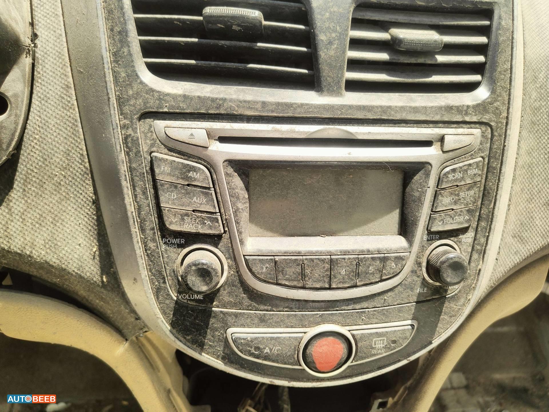 Electronics MP3 Player Hyundai Accent