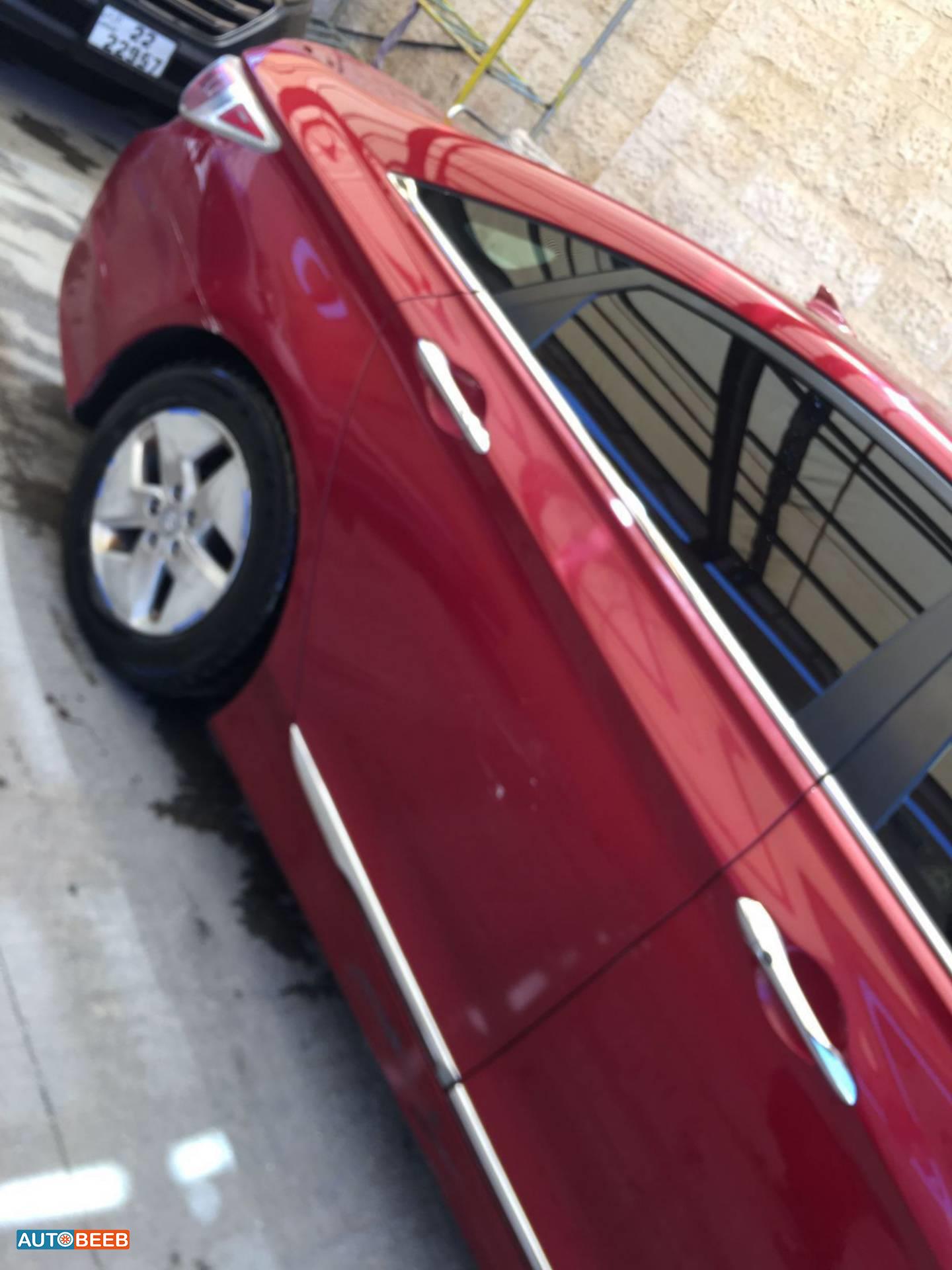 Hyundai Sonata 2012