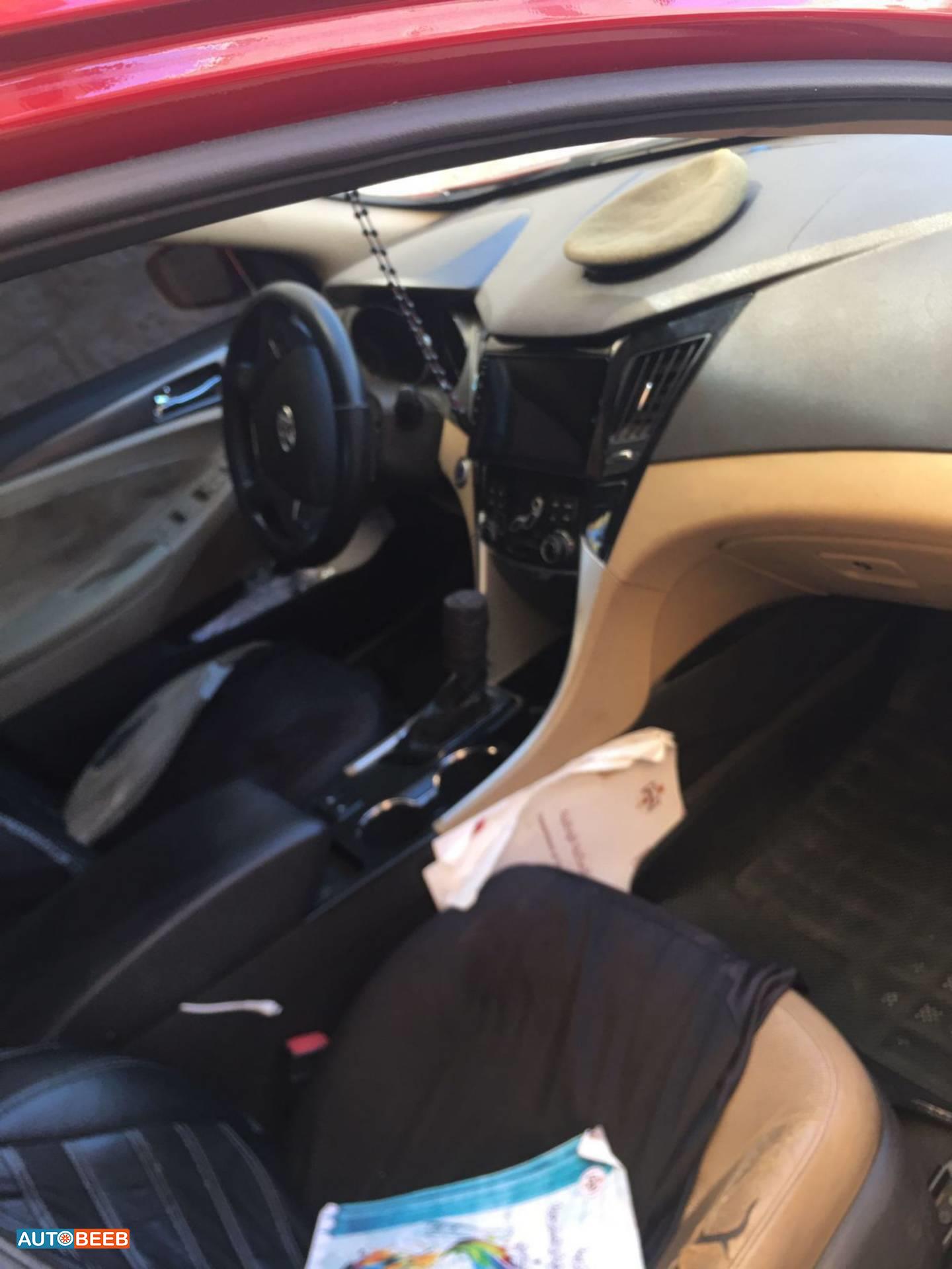 Hyundai Sonata 2012
