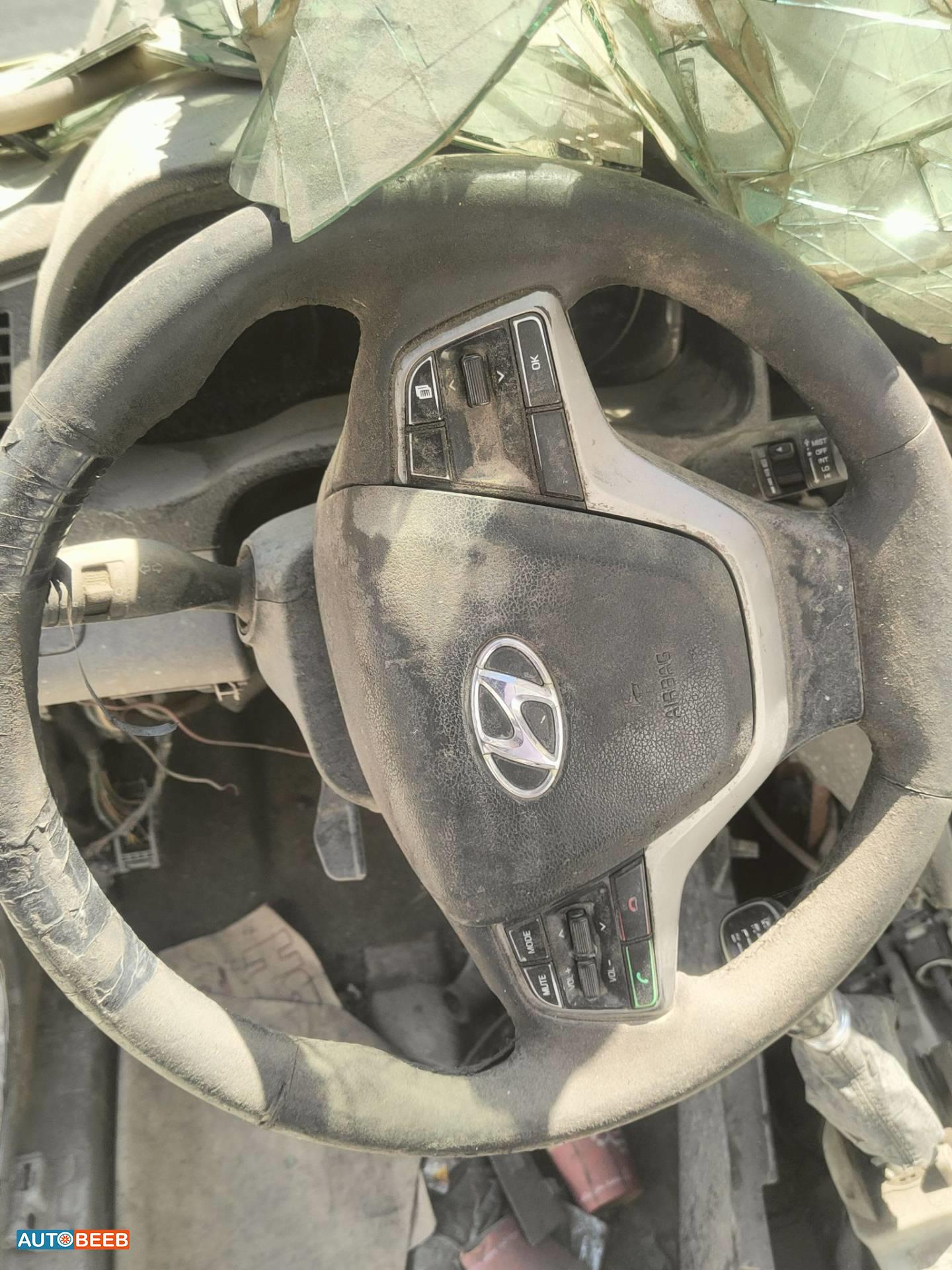 Cabin  Steering Wheel Hyundai Avante