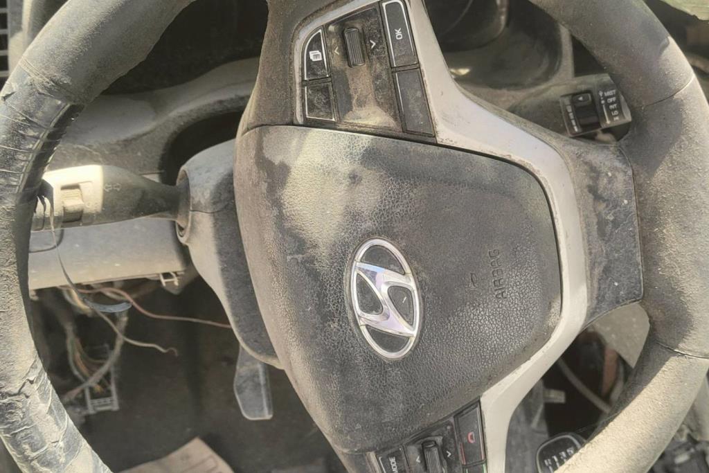 Cabin  Steering Wheel Hyundai Avante