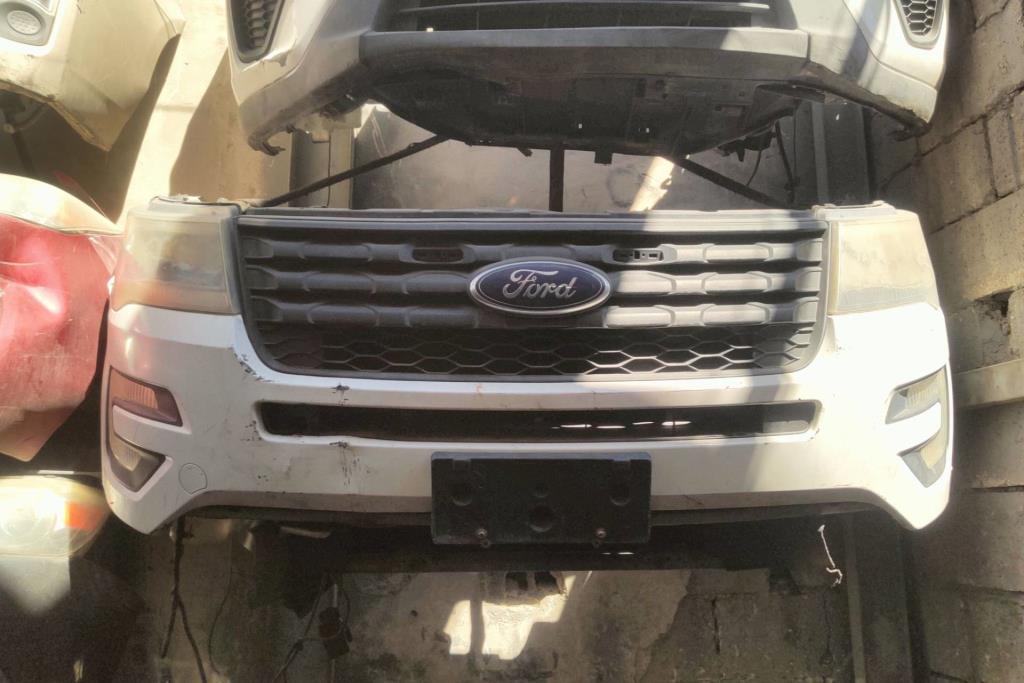 Body  Bumper Ford Explorer
