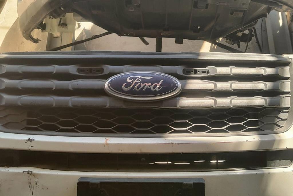 Body  Grilles Ford Explorer