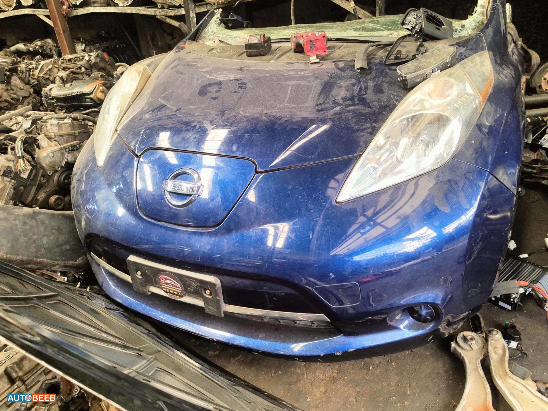 Body  Front clip Nissan Leaf