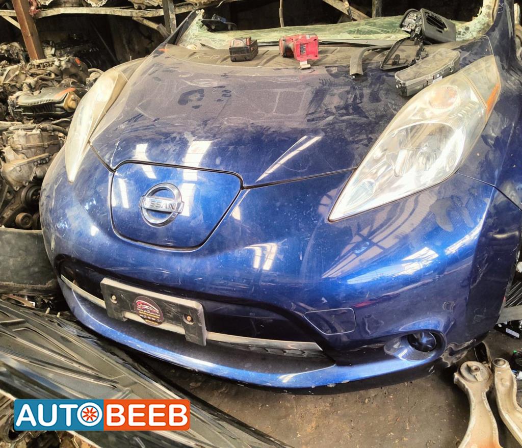 Body  Front clip Nissan Leaf