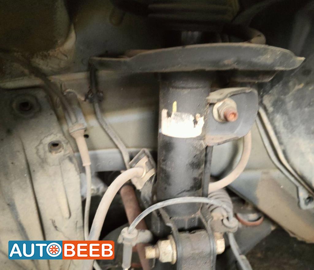  Shock Absorber Nissan Leaf