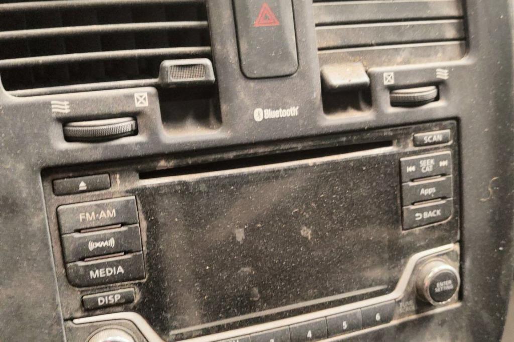 Electronics MP3 Player Nissan Leaf